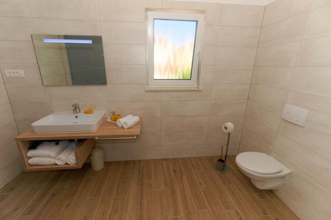 Villa Nerium Malinska Luaran gambar