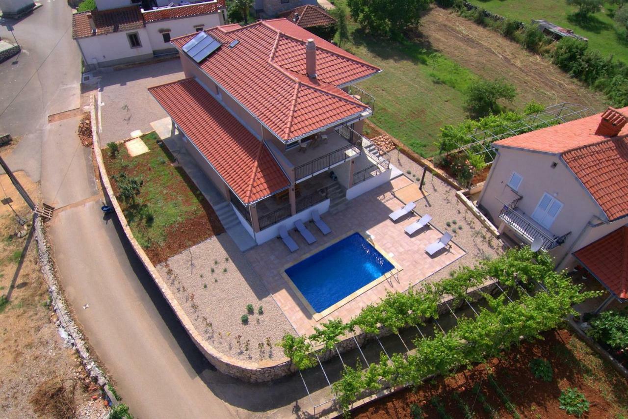 Villa Nerium Malinska Luaran gambar