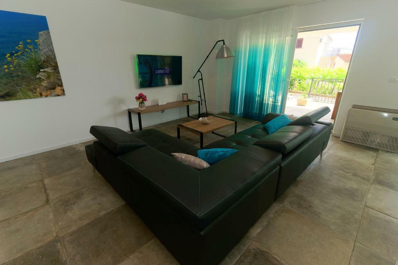 Villa Nerium Malinska Luaran gambar